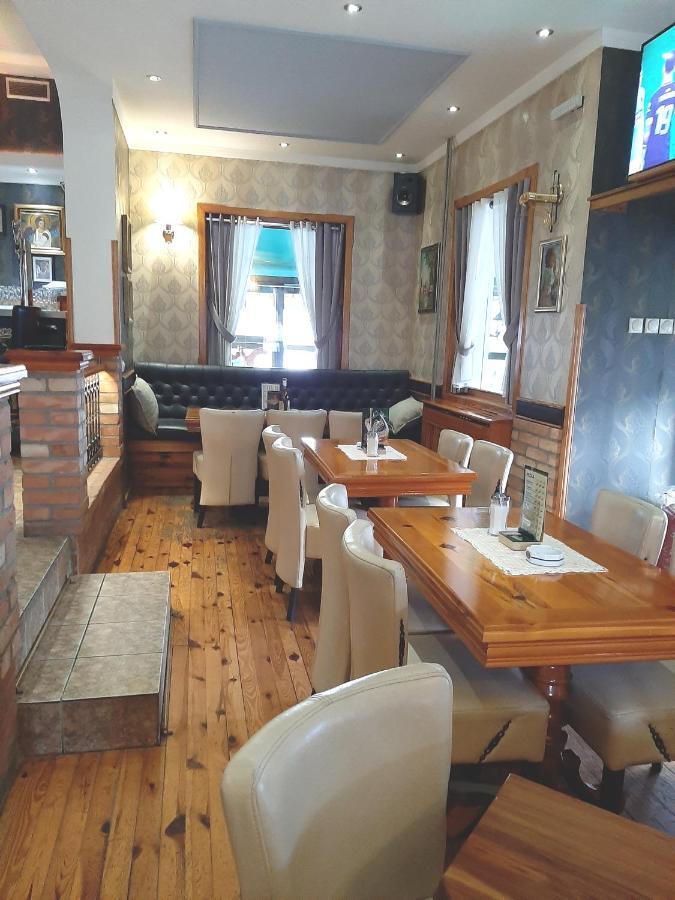 Caffe Pizzeria I Apartmani Bona Fides Nm Nova Varoš Dış mekan fotoğraf